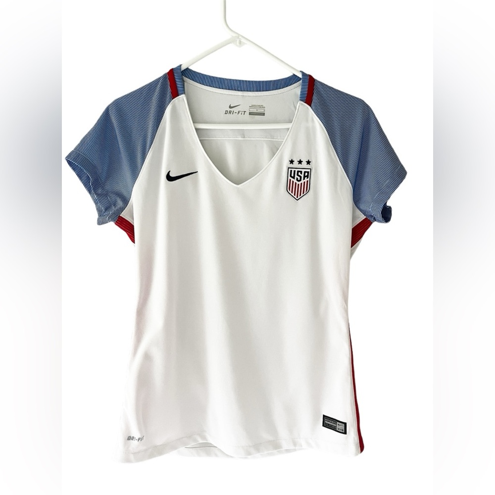 EUC Nike USA Women's Home Jersey Size L